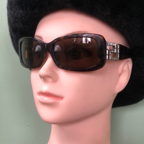 Versace Sunglasses - Picture 3 of 9